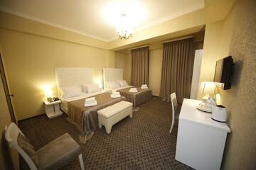 Семейный номер в Отеле Hotel Piazza